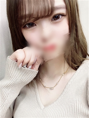 新人ひなみティアラ