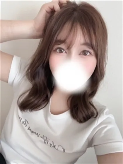 新人めいさ/ティアラ