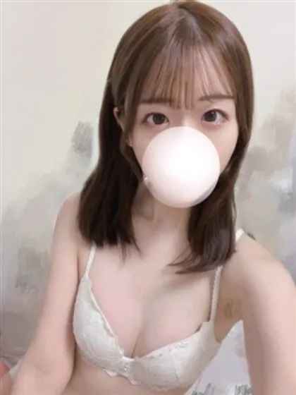新人まひる/ティアラ