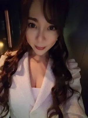 黒崎蘭(ニューハーフ)人妻生レンタルーNTRー
