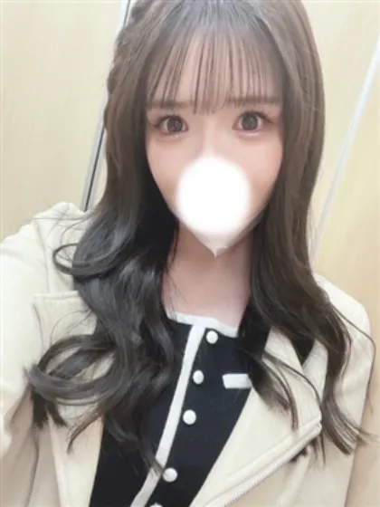 新人るいなティアラ