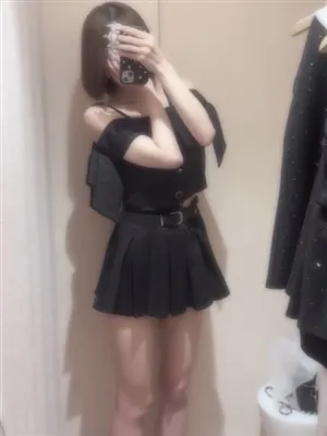 新人まりあティアラ