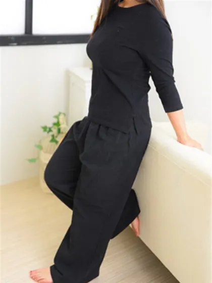 金城莉々(かなしろ　りり)出張回春エステ　ヴェントゥーラ（Ventura）