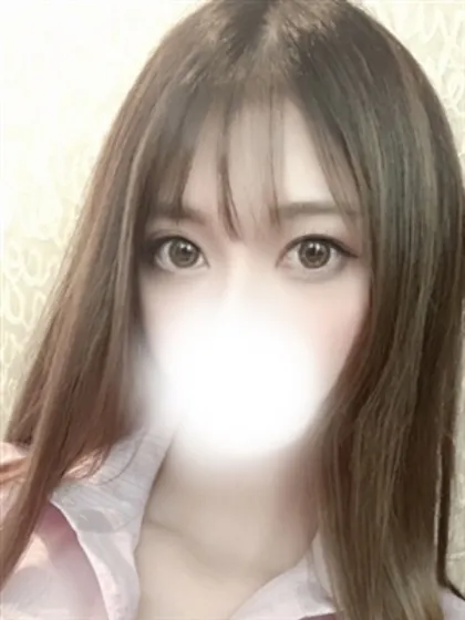 新人ゆうらティアラ