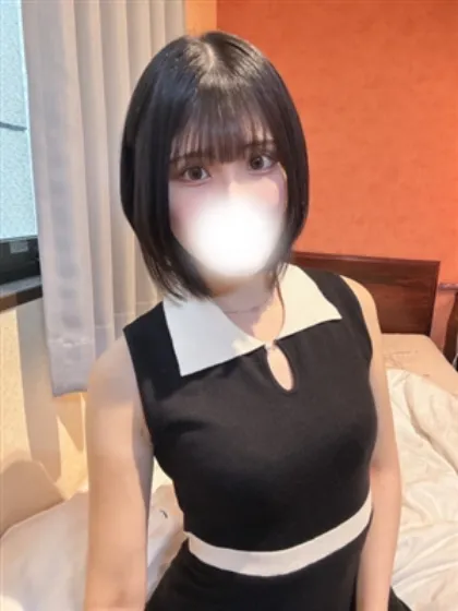 新人りなり/ティアラ