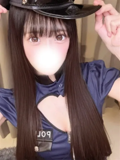 新人ゆりかティアラ