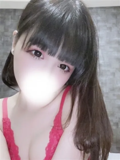 新人むむティアラ
