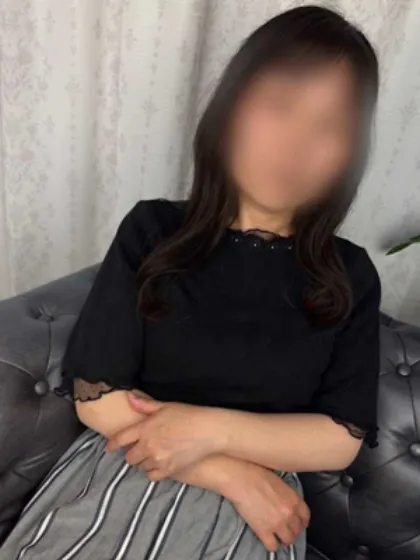 ナツミ【マダムコース】秘密の出張部屋