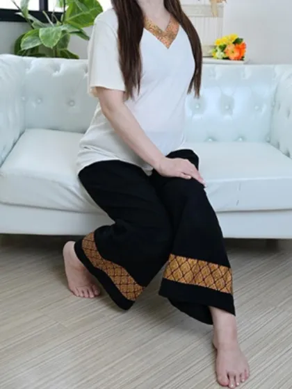 秋山都華沙(あきやま　つかさ)出張回春エステ　ヴェントゥーラ（Ventura）