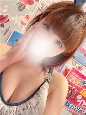 新人いつかティアラ