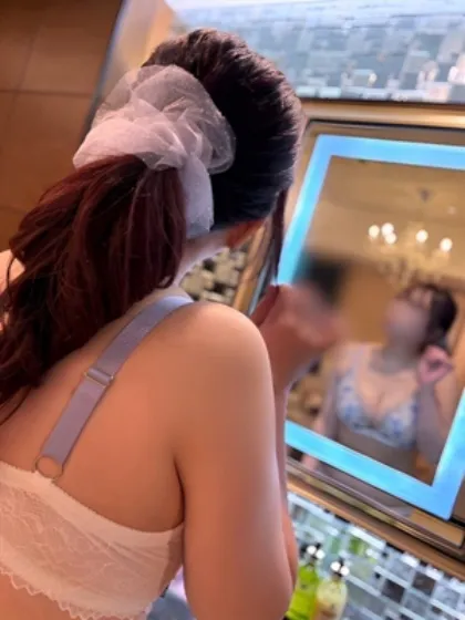 ゆか　☆フェロモン全開癒やしの笑顔☆桃艶