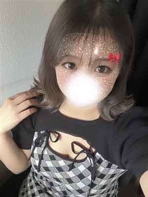 新人あゆみティアラ