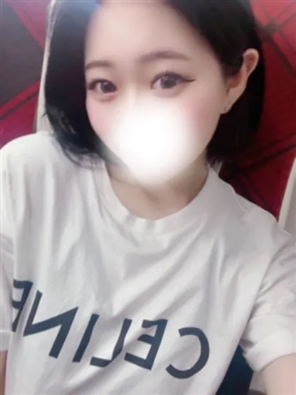新人りりねティアラ