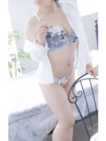 なおこ　【エロエロお姉さん】花嫁気分　仙南店