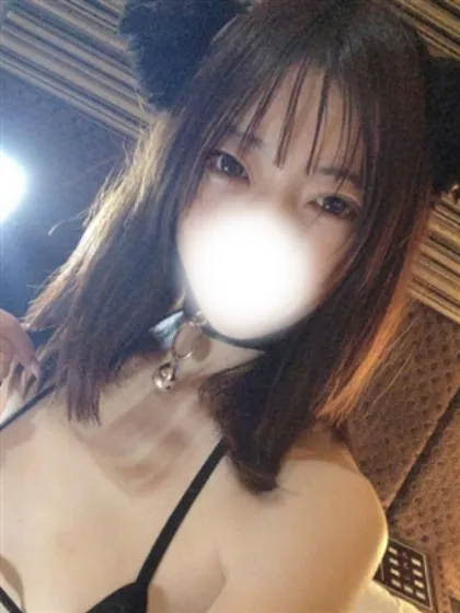 新人みくねティアラ