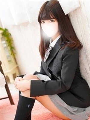 新人ゆみティアラ