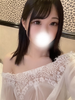 新人るきティアラ