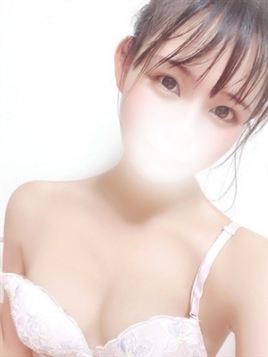 新人まりティアラ