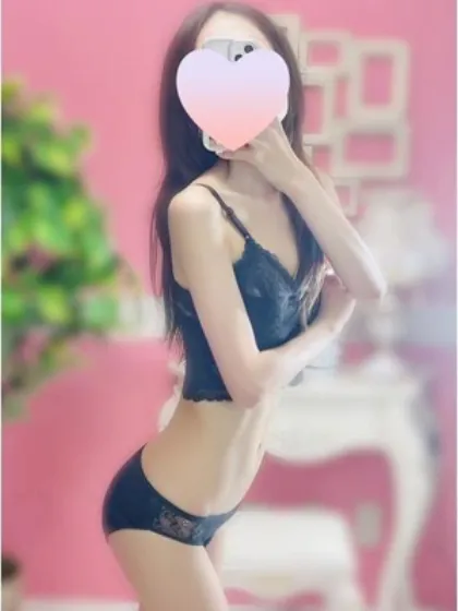 りえら★エステコース専任！/隣の人妻お口で愛して