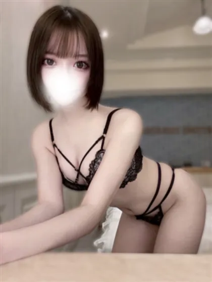 新人☆しずきティアラ