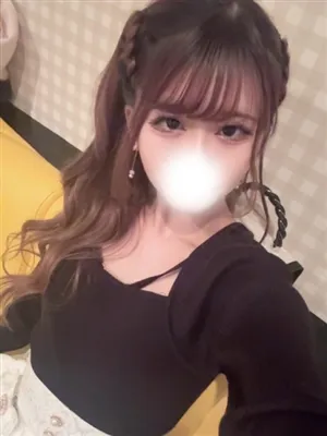 新人まゆあティアラ
