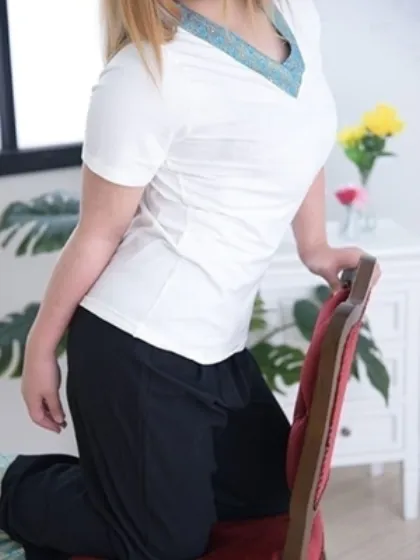 片倉夏南(かたくら　かな)出張回春エステ　ヴェントゥーラ（Ventura）