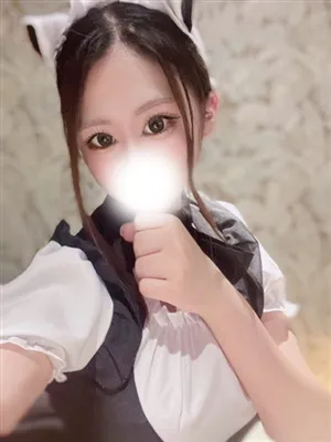 新人えみりティアラ