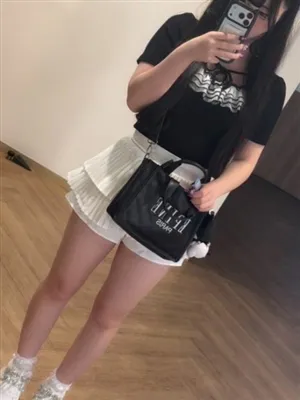 新人くれあティアラ