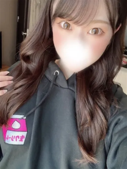 新人まいこ/ティアラ
