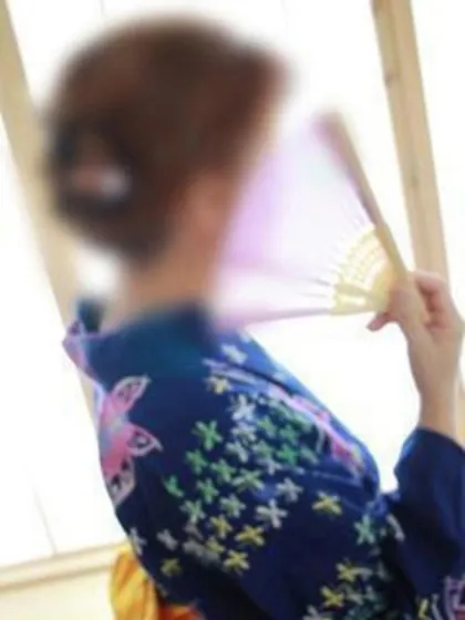 ★まみ★極上熟女店長激押し！隣の人妻お口で愛して