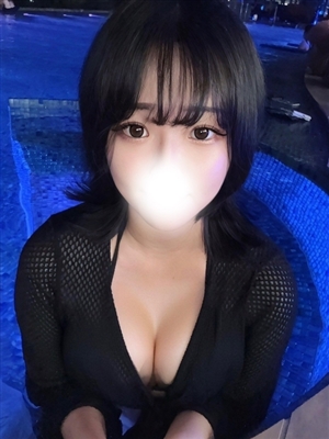 新人ひいなティアラ