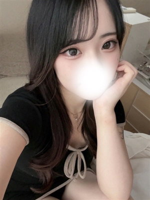 新人ももみティアラ