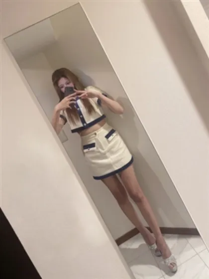 新人るいかティアラ