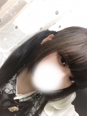 新人まりるティアラ