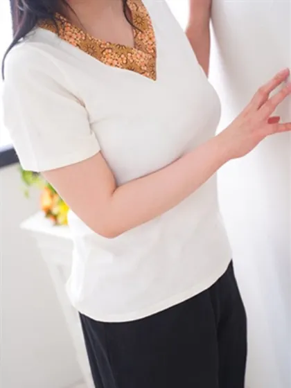 綾瀬鳴巳(あやせ　なるみ)出張回春エステ　ヴェントゥーラ（Ventura）