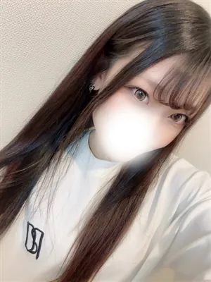 新人つきかティアラ