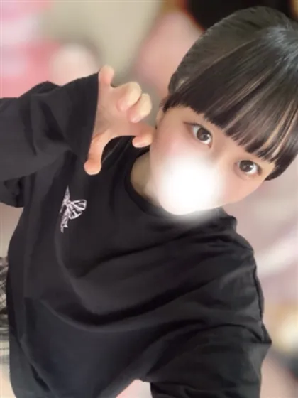 新人みねティアラ