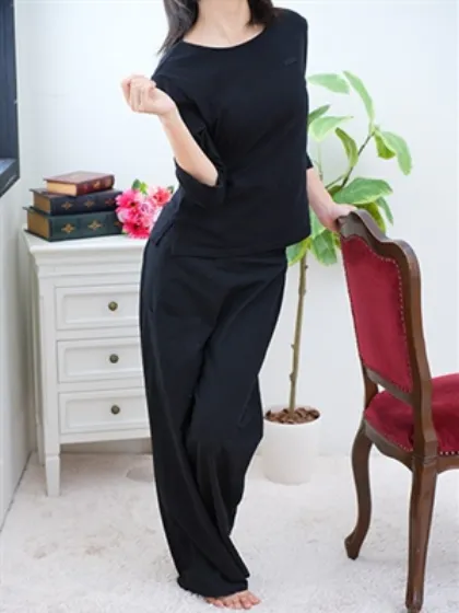 初音美音(はつね　みおん)出張回春エステ　ヴェントゥーラ（Ventura）