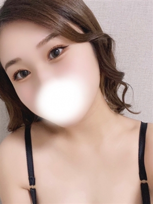 新人しのんティアラ