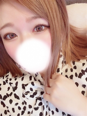 新人かなティアラ