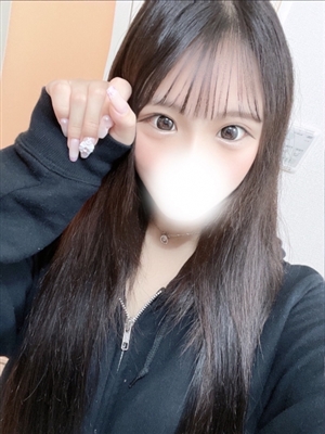 新人まうティアラ