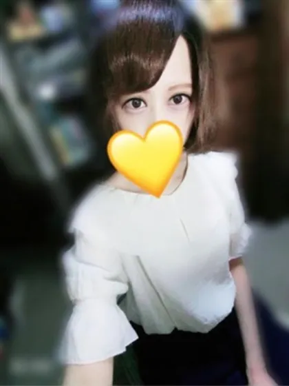 新人まや/ティアラ