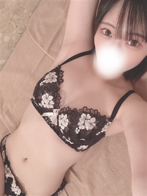 新人こまりティアラ