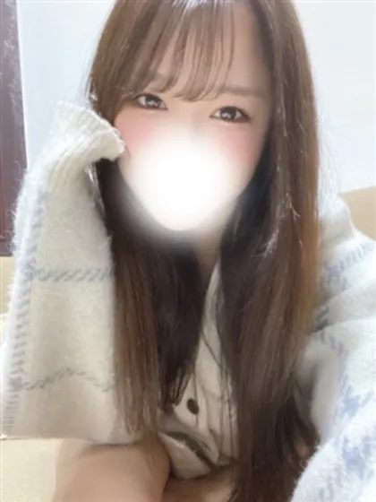 新人ゆあな/ティアラ