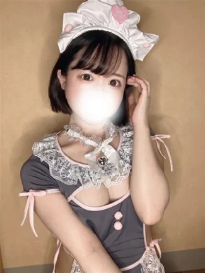 新人まりいティアラ