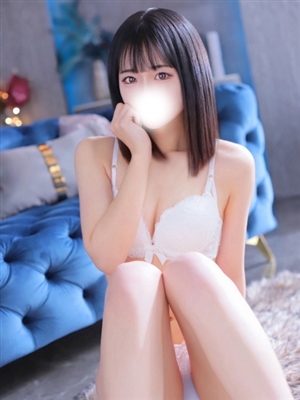 新人ねいなティアラ