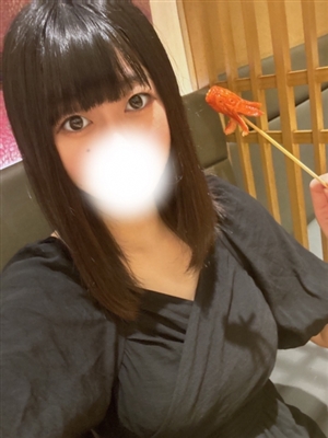 新人なぎさティアラ