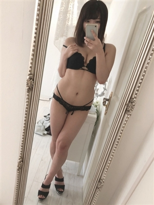 新人えりすティアラ