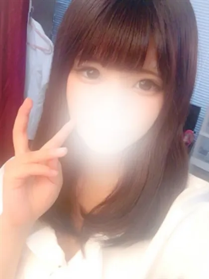 新人ゆみ/ティアラ