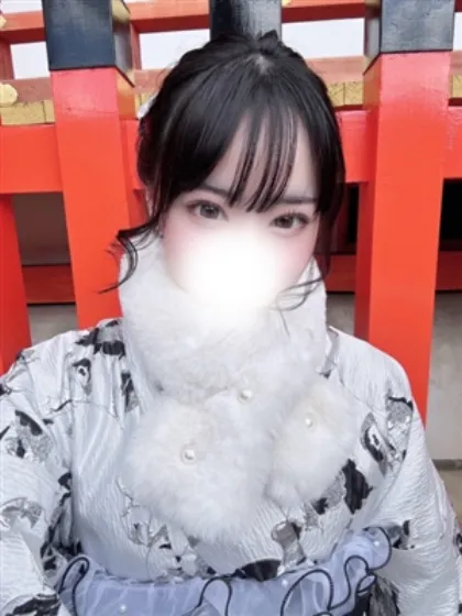 新人ゆめなティアラ